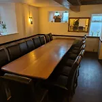 District Pub With 10 En-suite Ferienhaus *