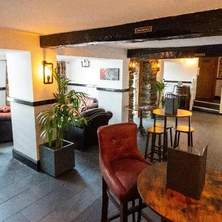 District Pub With 10 En-suite *