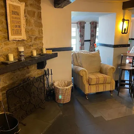 District Pub With 10 En-suite *